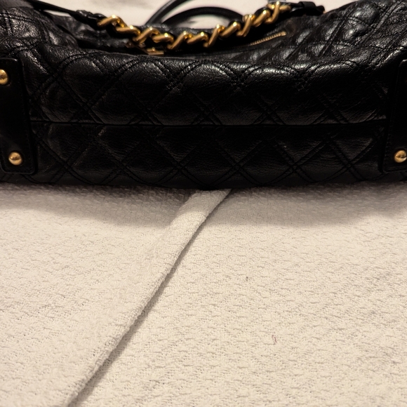 Marc Jacobs Stam quilted handbag in black  leather with gold hardware accents - Picture 5 of 6